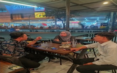 PERTEMUAN KETUA YAYASAN DENGAN KEPALAH SEKOLAH